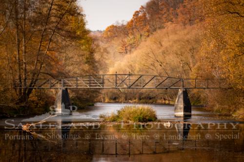 Saalebrücke bei Kahla im Herbstlicht, ein Produkt von Saaleland-Photography.de, Ihrem Fotografen in Kahla, Jena und Umgebung